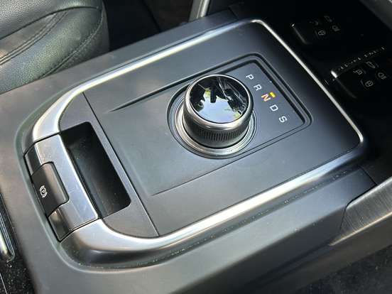 LAND ROVER-DISCOVERY SPORT-2018