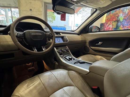 LAND ROVER-RANGE ROVER EVOQUE-2.0 SE 4WD 16V GASOLINA 4P AUTOMÁTICO LAND ROVER-RANGE ROVER EVOQUE-2017