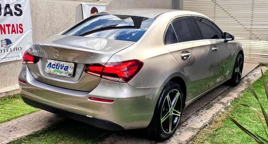MERCEDES-BENZ-A 200-2019