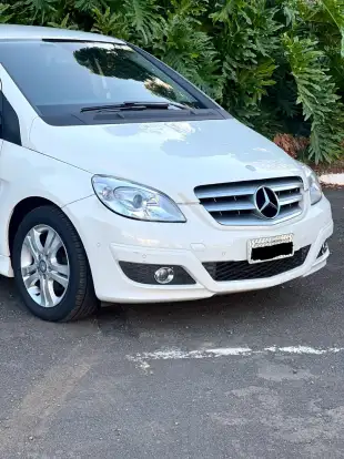 MERCEDES-BENZ-B 180-2011