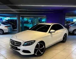 MERCEDES-BENZ C 180 1.6 CGI 16V TURBO GASOLINA 4P AUTOMÁTICO MERCEDES-BENZ C 180 1.6 CGI 16V TURBO GASOLINA 4P AUTOMÁTICO