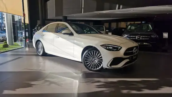 MERCEDES-BENZ-C 200-2026