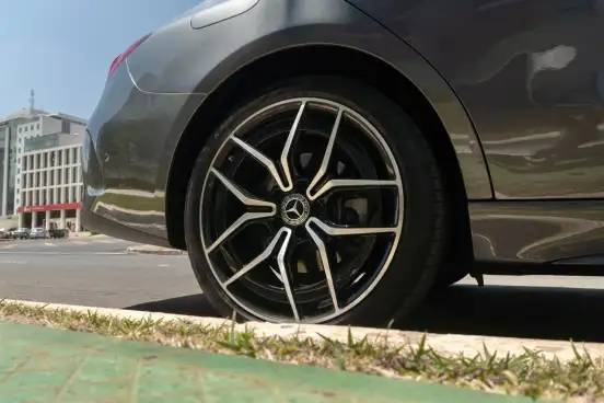 MERCEDES-BENZ-C 300-2.0 EQ BOOST HÍBRIDO AMG LINE 9G-TRONIC MERCEDES-BENZ-C 300-2025