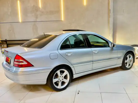 MERCEDES-BENZ-C 350-3.5 AVANTGARDE V6 GASOLINA 4P AUTOMÁTICO MERCEDES-BENZ-C 350-2005