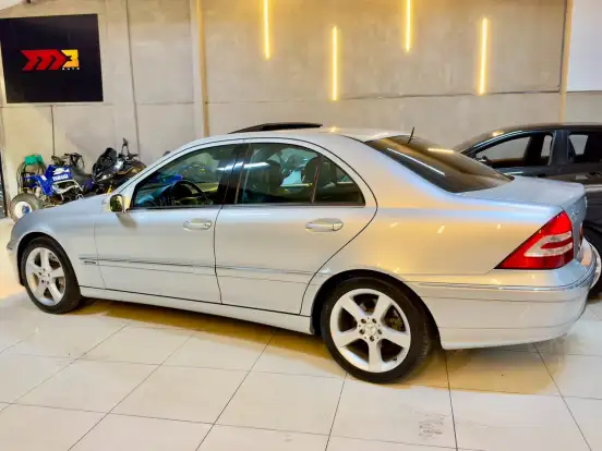 MERCEDES-BENZ-C 350-3.5 AVANTGARDE V6 GASOLINA 4P AUTOMÁTICO MERCEDES-BENZ-C 350-2005