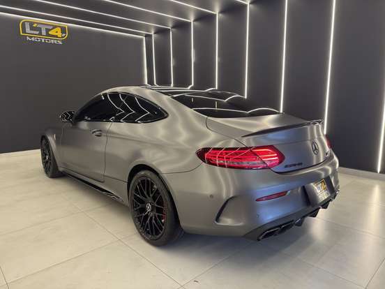 MERCEDES-BENZ-C 63 AMG-4.0 V8 TURBO GASOLINA S COUPÉ SPEEDSHIFT MERCEDES-BENZ-C 63 AMG-2017