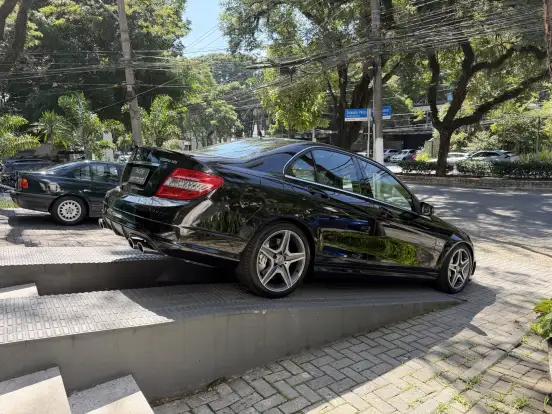 MERCEDES-BENZ-C 63 AMG-6.3 SEDAN V8 GASOLINA 4P AUTOMATICO MERCEDES-BENZ-C 63 AMG-2010