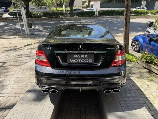 MERCEDES-BENZ-C 63 AMG-6.3 SEDAN V8 GASOLINA 4P AUTOMATICO MERCEDES-BENZ-C 63 AMG-2010