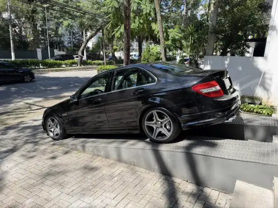 MERCEDES-BENZ-C 63 AMG-6.3 SEDAN V8 GASOLINA 4P AUTOMATICO MERCEDES-BENZ-C 63 AMG-2010