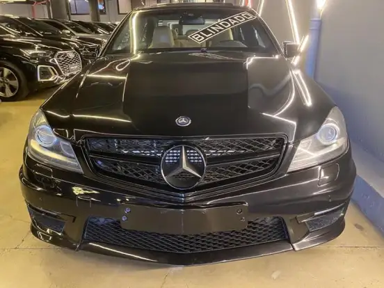 MERCEDES-BENZ-C 63 AMG-6.3 SEDAN V8 GASOLINA 4P AUTOMATICO MERCEDES-BENZ-C 63 AMG-2011
