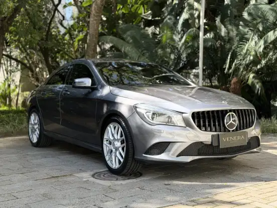 MERCEDES-BENZ-CLA 200-1.6 URBAN 16V GASOLINA 4P AUTOMÁTICO MERCEDES-BENZ-CLA 200-2015