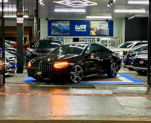 MERCEDES-BENZ-CLA 200-2024