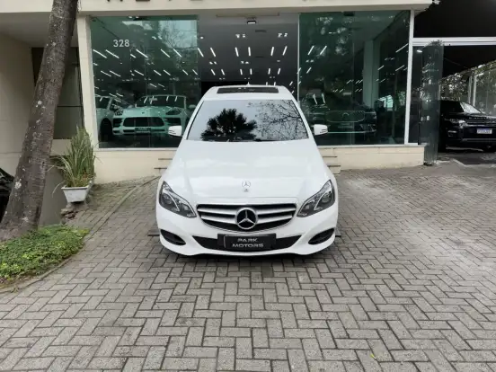 MERCEDES-BENZ-E 250-2.0 AVANTGARDE 16V TURBO GASOLINA 4P AUTOMÁTICO MERCEDES-BENZ-E 250-2015