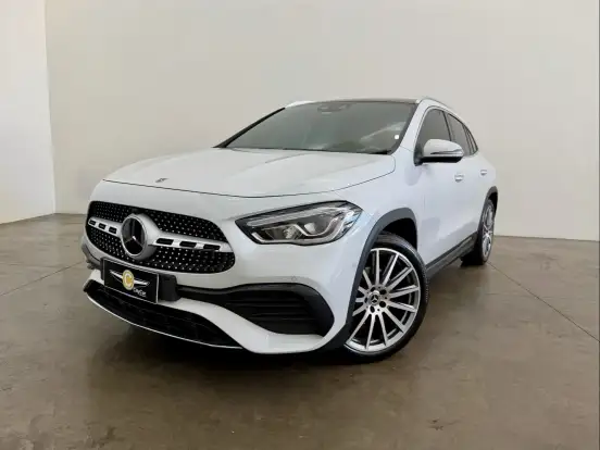 MERCEDES-BENZ-GLA 200-2022