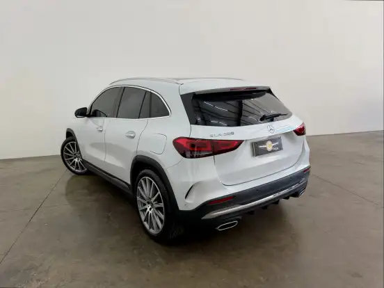 MERCEDES-BENZ-GLA 200-1.3 GCI GASOLINA AMG LINE 7G-DCT MERCEDES-BENZ-GLA 200-2022