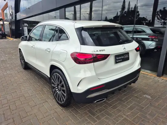 MERCEDES-BENZ-GLA 200-2025