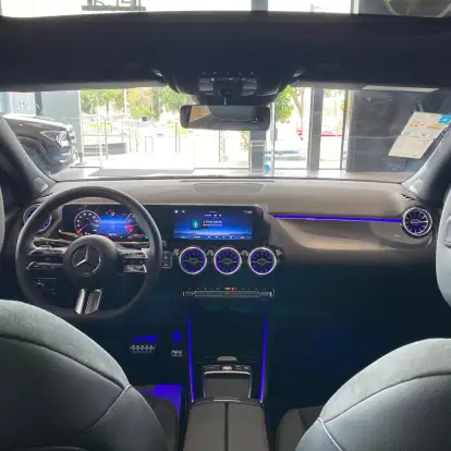 MERCEDES-BENZ-GLA 200-2026