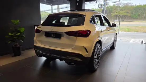 MERCEDES-BENZ-GLA 200-1.3 MHEV AMG LINE 7G-DCT MERCEDES-BENZ-GLA 200-2025