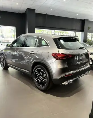 MERCEDES-BENZ-GLA 200-2026