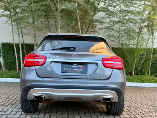 MERCEDES-BENZ-GLA 200-1.6 CGI ADVANCE 16V TURBO FLEX 4P AUTOMÁTICO MERCEDES-BENZ-GLA 200-2015