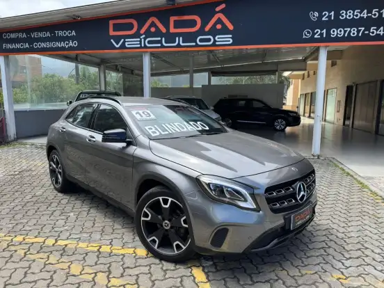 MERCEDES-BENZ-GLA 200-2019