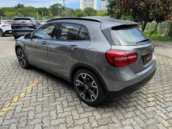 MERCEDES-BENZ-GLA 200-1.6 CGI FLEX NIGHT 7G-DCT MERCEDES-BENZ-GLA 200-2019