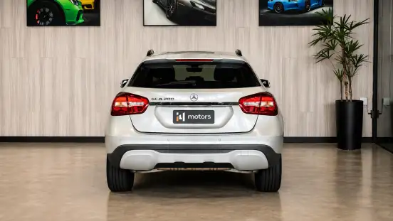 MERCEDES-BENZ-GLA 200-2017