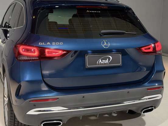 MERCEDES-BENZ-GLA 200-2022