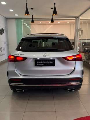 MERCEDES-BENZ-GLA 200-2023