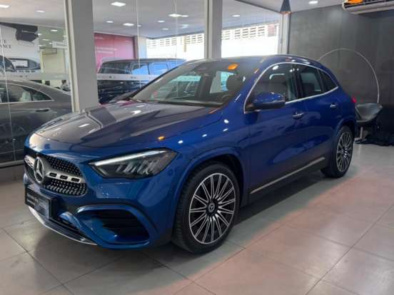 MERCEDES-BENZ-GLA 200-2024