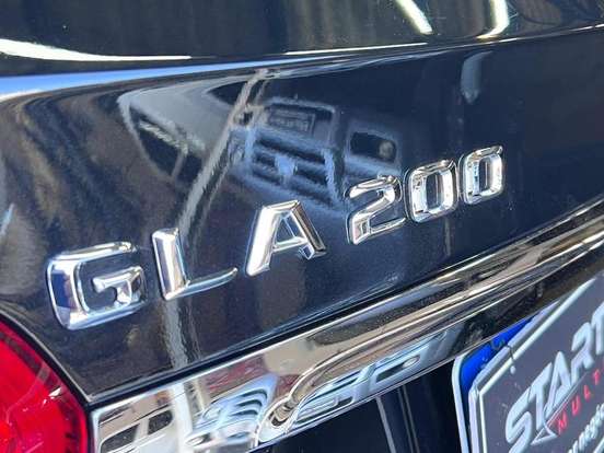 MERCEDES-BENZ-GLA 200-2015