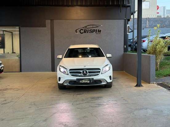MERCEDES-BENZ-GLA 200-1.6 CGI ADVANCE 16V TURBO GASOLINA 4P AUTOMÁTICO MERCEDES-BENZ-GLA 200-2015