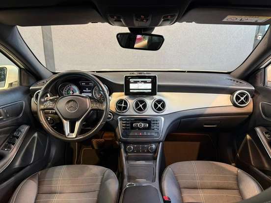 MERCEDES-BENZ-GLA 200-1.6 CGI ADVANCE 16V TURBO GASOLINA 4P AUTOMÁTICO MERCEDES-BENZ-GLA 200-2015