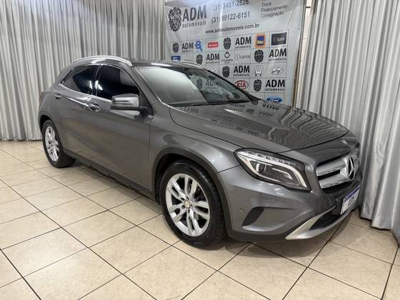 MERCEDES-BENZ GLA 200 1.6 CGI ADVANCE 16V TURBO GASOLINA 4P AUTOMÁTICO