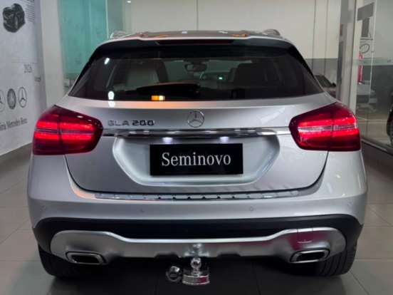 MERCEDES-BENZ-GLA 200-1.6 CGI FLEX ADVANCE 7G-DCT MERCEDES-BENZ-GLA 200-2019