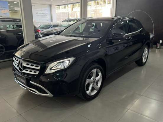 MERCEDES-BENZ-GLA 200-2019