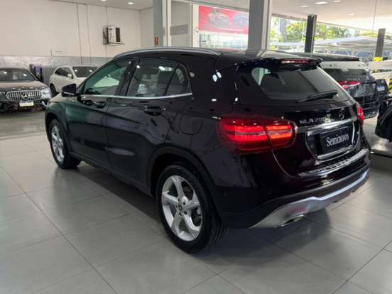 MERCEDES-BENZ-GLA 200-2019