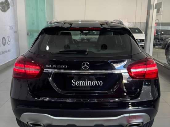 MERCEDES-BENZ-GLA 200-1.6 CGI FLEX ADVANCE 7G-DCT MERCEDES-BENZ-GLA 200-2019