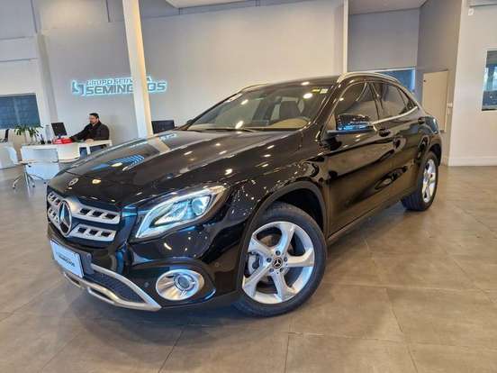MERCEDES-BENZ-GLA 200-2019