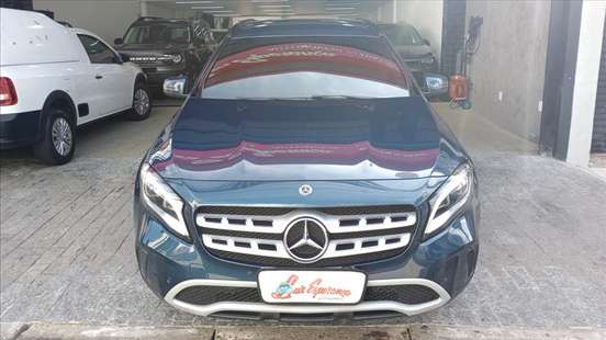 MERCEDES-BENZ-GLA 200-2019