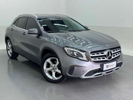 MERCEDES-BENZ-GLA 200-2018