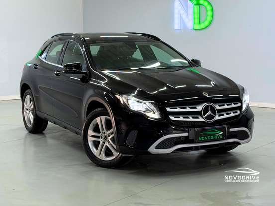 MERCEDES-BENZ-GLA 200-2019