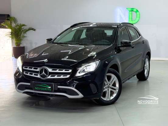 MERCEDES-BENZ-GLA 200-2019