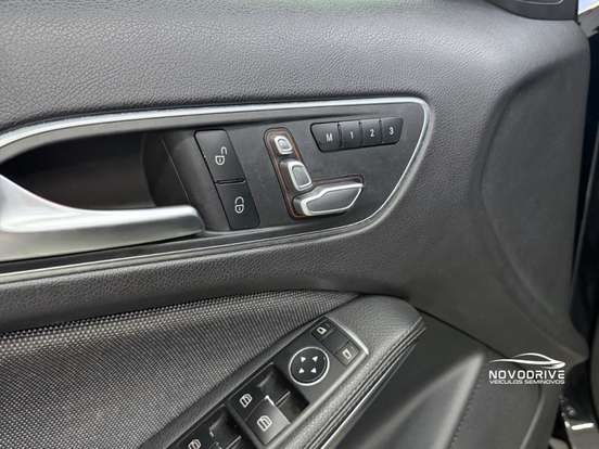 MERCEDES-BENZ-GLA 200-2019