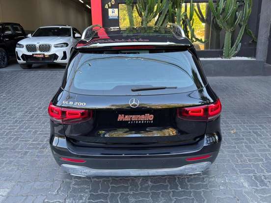 MERCEDES-BENZ-GLB 200-2021
