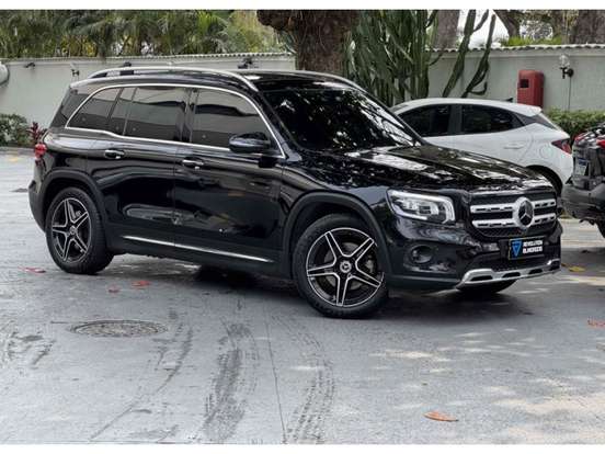 MERCEDES-BENZ-GLB 200-2023