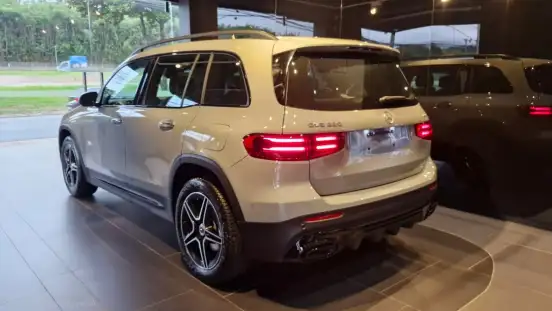 MERCEDES-BENZ-GLB 220-2026