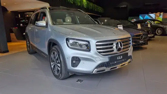 MERCEDES-BENZ-GLB 220-2026
