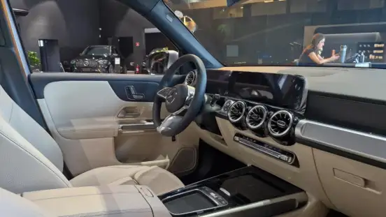 MERCEDES-BENZ-GLB 220-2026