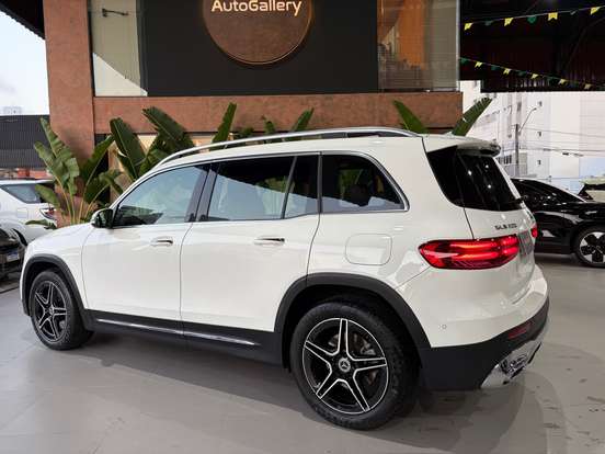 MERCEDES-BENZ-GLB 220-2.0 MHEV AMG LINE 4MATIC 8G-DCT MERCEDES-BENZ-GLB 220-2025